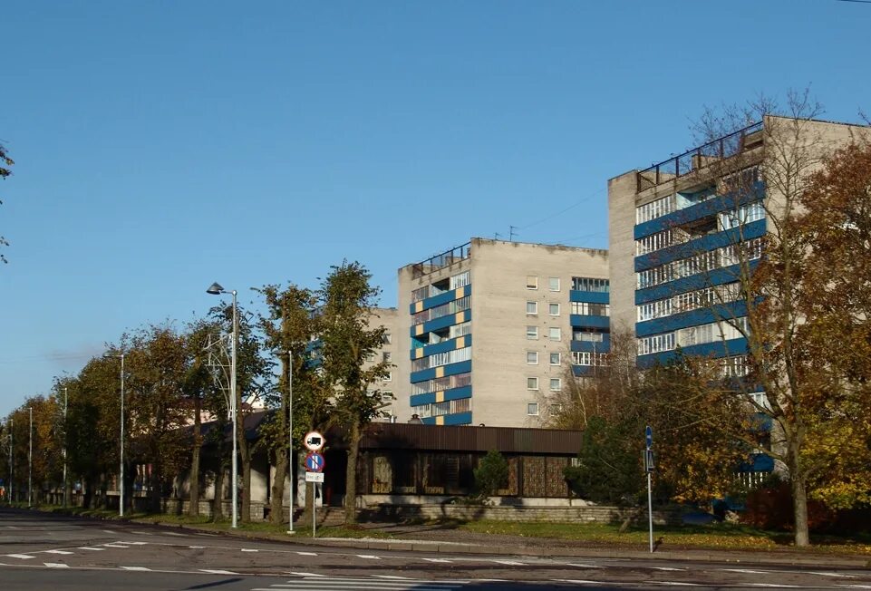 Нарва (город в эстонской сср). Эстонская нарва улицы. Эстония нарва улицы города. Эстония нарва спальные районы. Нарва жилые районы.