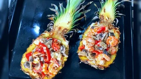 Ананас с морепродуктами
