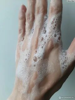 Обильные пенистые
