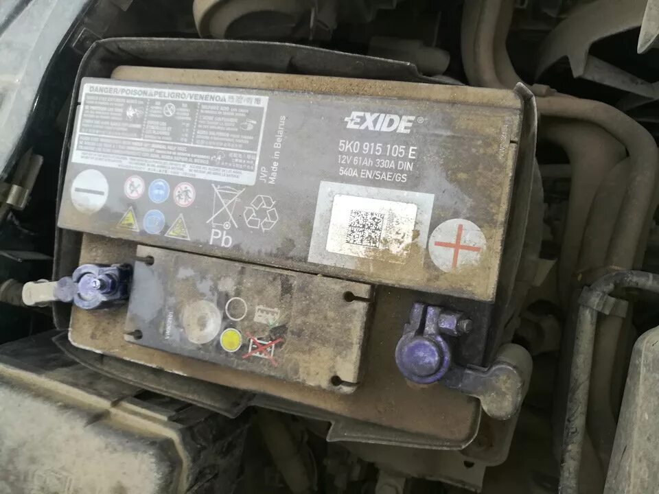 Заводской аккумулятор шкода рапид 2016. Акб шкода рапид. 6 110 л. 6. Аккумулятор skoda rapid 1.