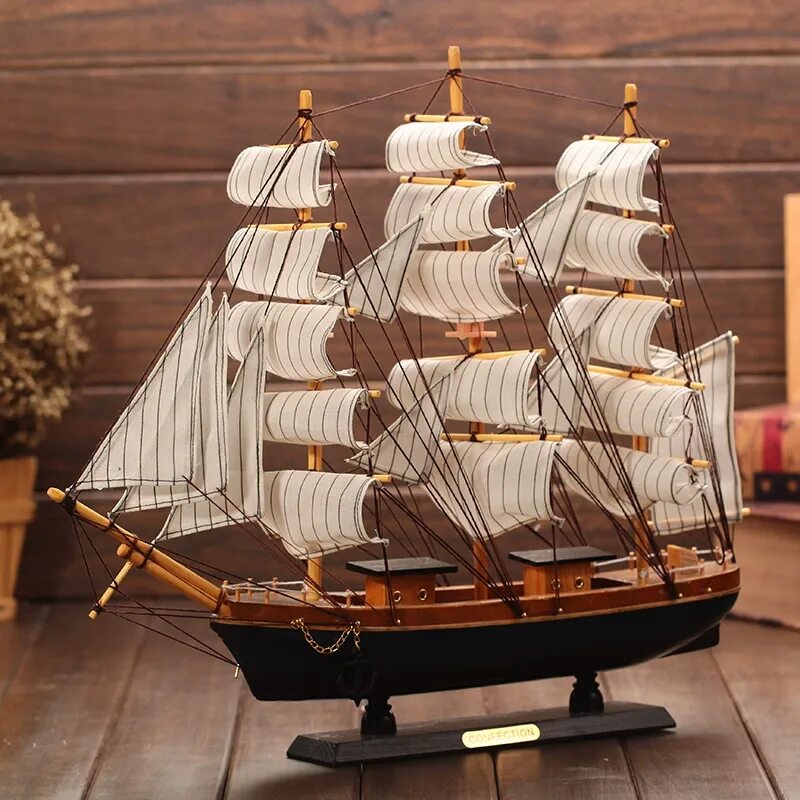 Деревянный корабль купить. Деревянный корабль. Деревянная модель парусника. Модель корабля. Модели парусных кораблей.