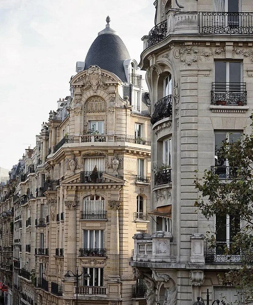 Лувр париж франция. Французская архитектура. Архитектура барокко париж. Музей лувр в париже (франция). Королевская резиденция лувр.