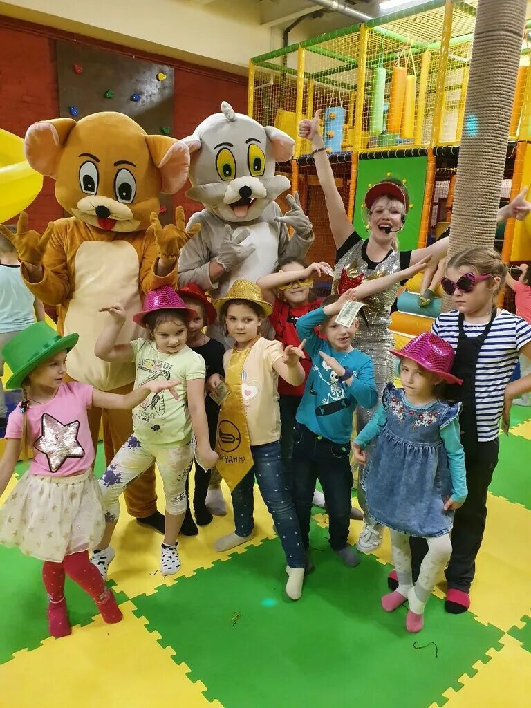 развлекательные центры и игровые комнаты туто круто. туто круто щелково. круча детский центр. какие аниматоры есть в туто круто. туто круто щелково.