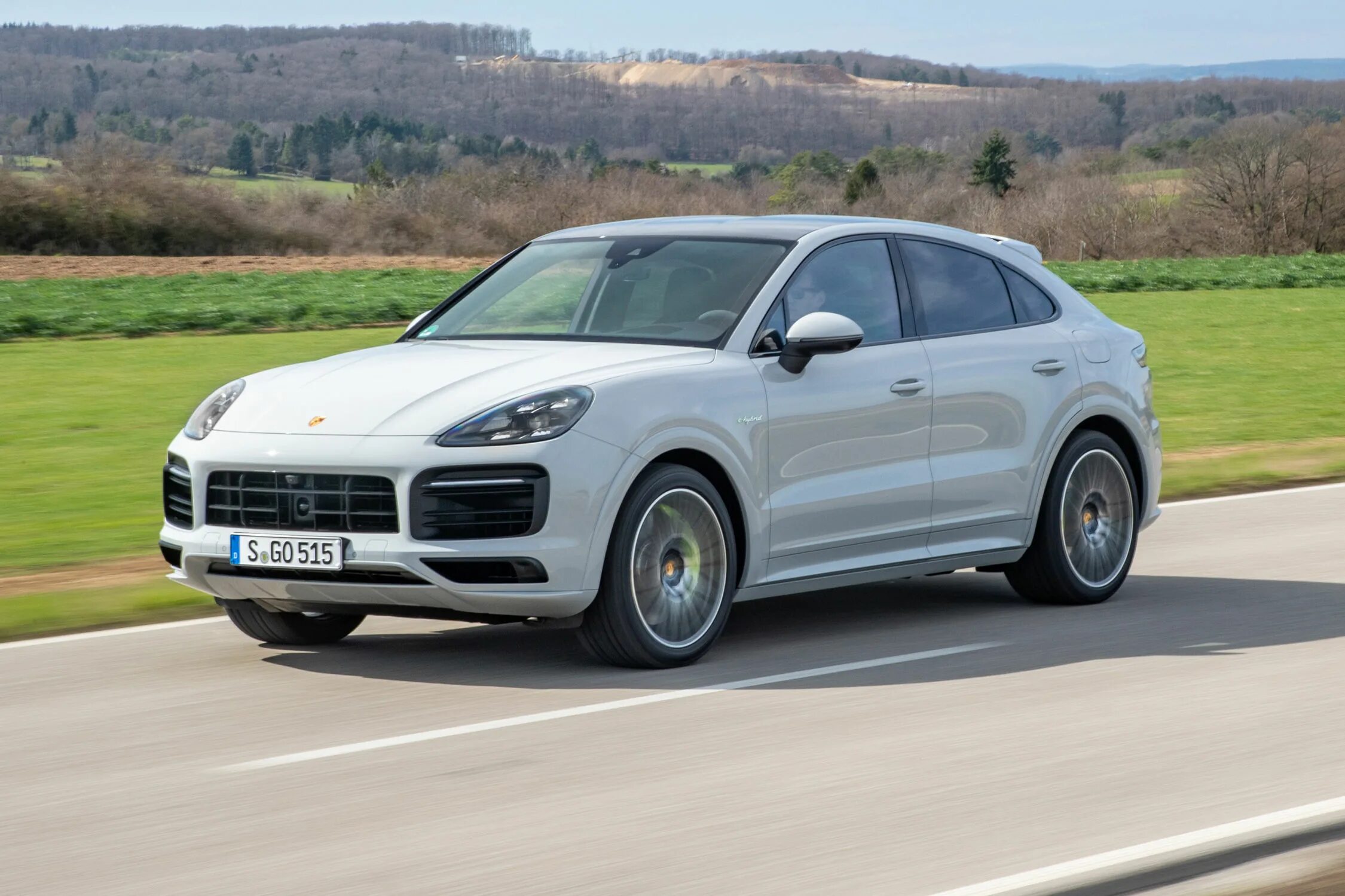Cayenne turbo e hybrid. Porsche cayenne coupe 2025. porsche cayenne turbo s 2025. porsche cayenne turbo s hybrid 2025. порше кайен купе 2025.