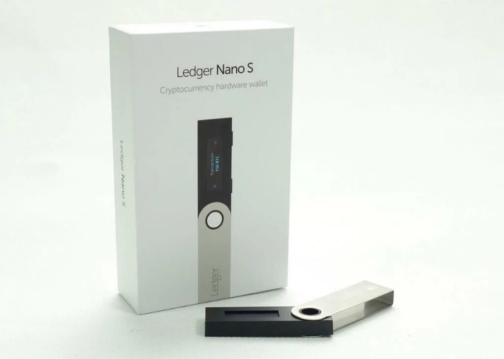 Ledger Nano s. Ledger Nano s криптокошелек. Коробка Ledger Nano s. Леджер кошелек для криптовалюты.