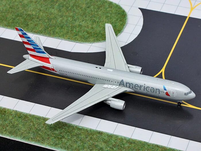 Модели самолетов Боинг 767. Боинг 767-300 1:400 Аэрофлот модель. American Airlines 1:200. Модель самолета Air do Boeing 767-300. Новые модели самолетов