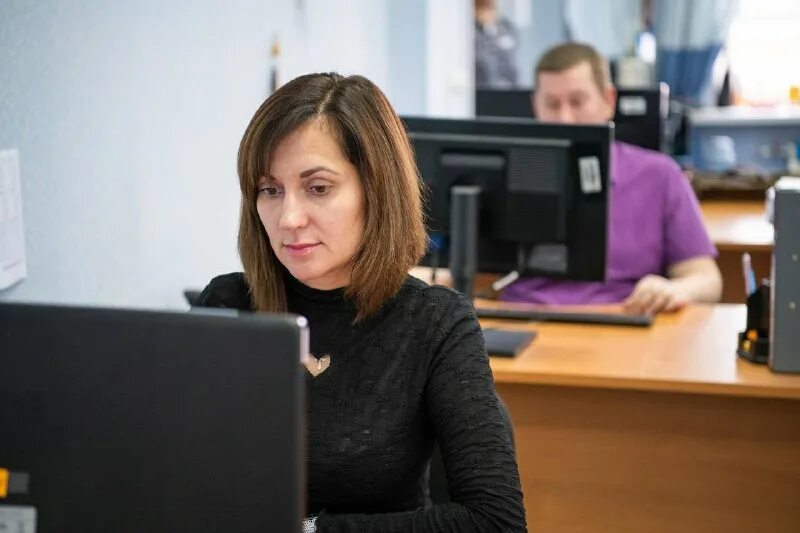 Решетнева главный бухгалтер. Бухгалтер транспортной компании. Харланова елена михайловна чгпу. Решетнева главный бухгалтер. Тамара егоровна.