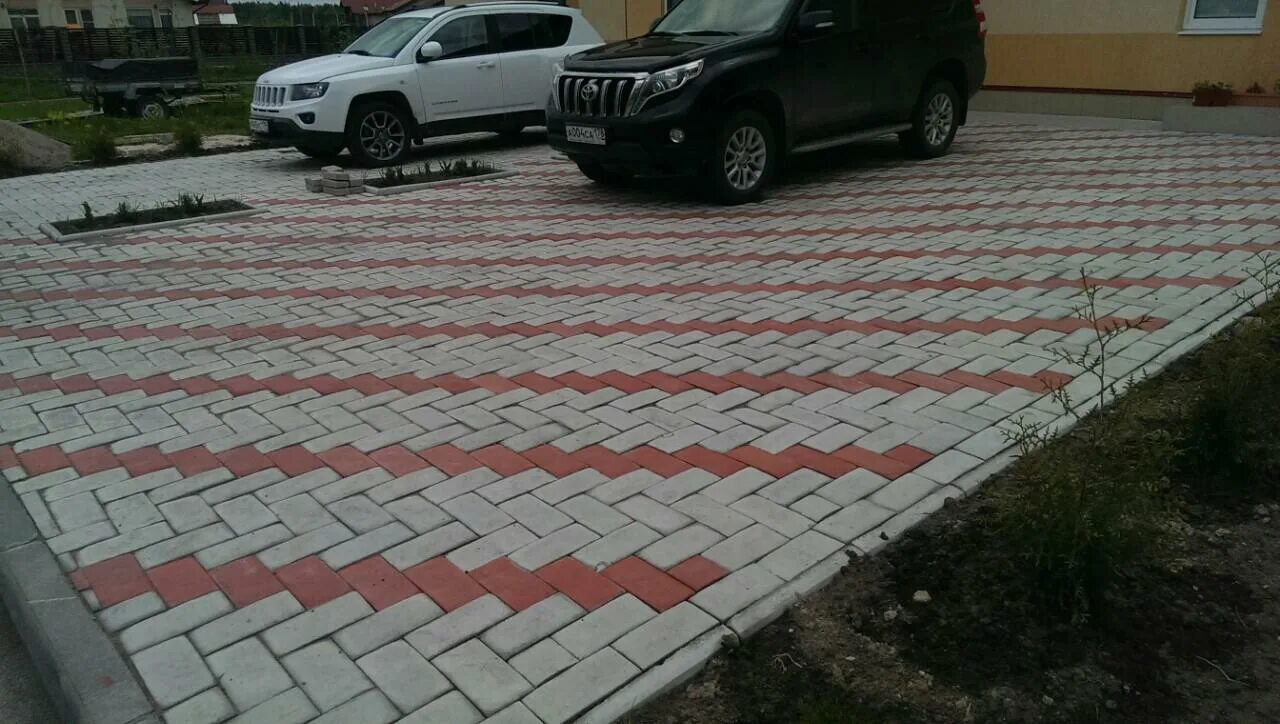 Газонная решетка erfolg green parking. Плитка для стоянки автомобиля. Тротуарная плитка для парковок. Экопарковка газонная решетка бетонная. Плитка для стоянки автомобиля.