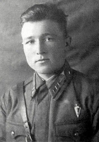 Аркадий васильевич фёдоров. Герой ссср федоров иван евграфович. 2 федоров летчик. Иван васильевич федоров летчик. Иван евграфович фёдоров фото.