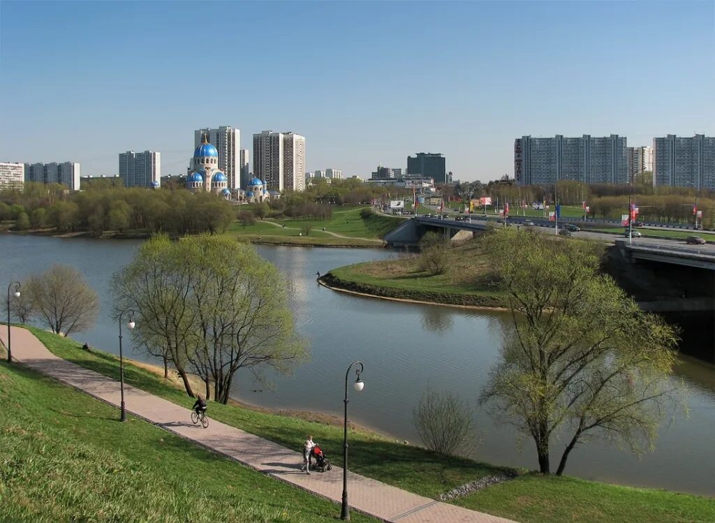 Парк Борисовские пруды Москва. Орехово Борисово Борисовские пруды. Парк Бор совски епруды. Борисовские пруды метро Борисово. Площадь западного троекуровского пруда