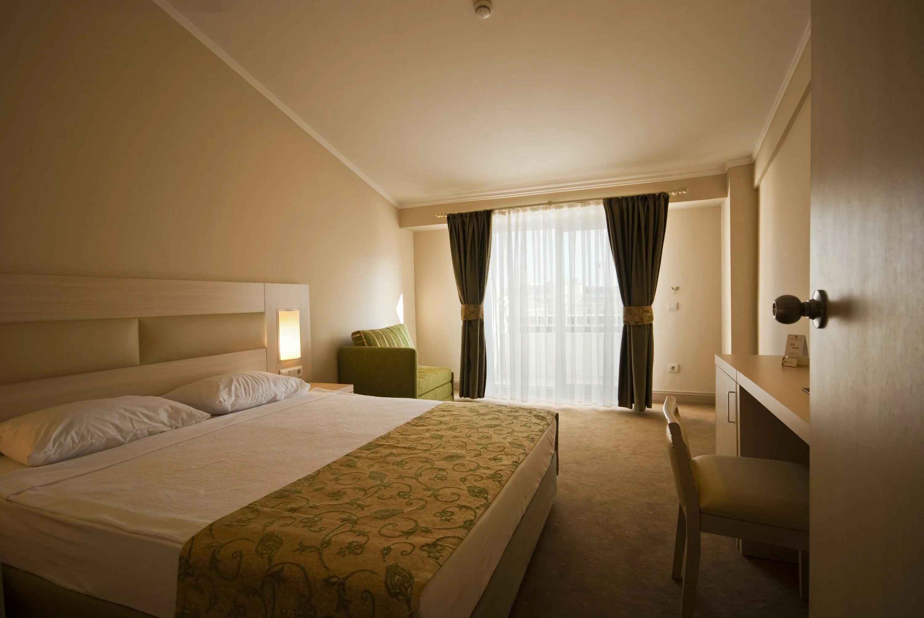 White lilyum hotel 5. MG White Lilyum Hotel. MG White Lilyum Hotel 5 Кемер. MG White Lilyum 5 Турция. MG White Lilyum (ex. Novia White Lilyum) 5* Турция, Кемер.