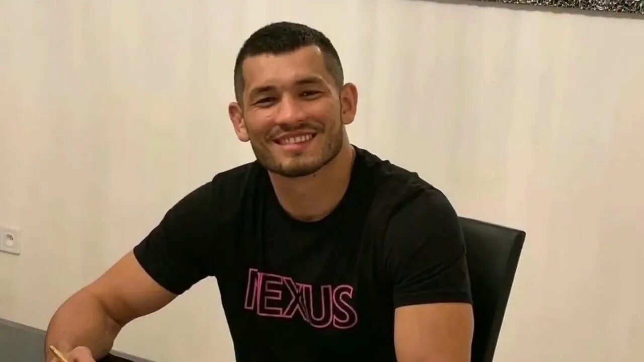 Мурад юфс махмудов. Мурад юфс махмудов. Мурадов боец ufc. Мурад юфс махмудов. Мурад юфс махмудов.