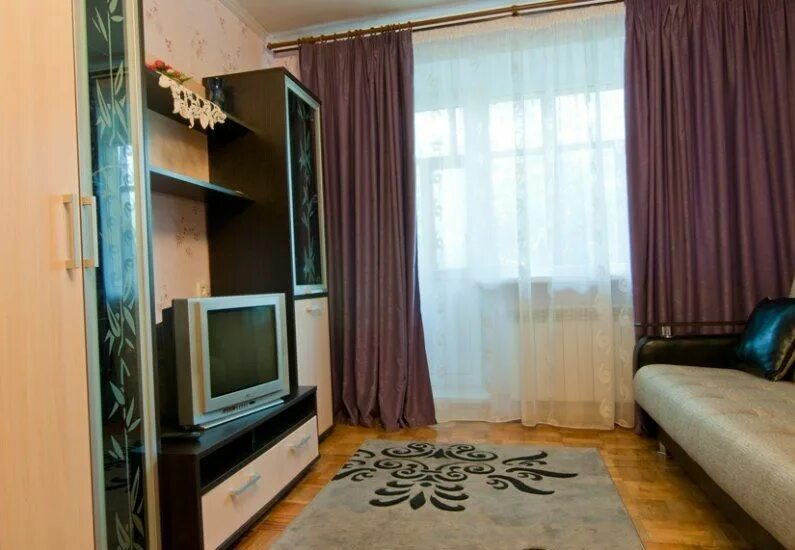 Авито ярославль снять 1 комнатную. Квартиры в ярославле. Квартира студия в ярославле. Ярославль московский проспект 41к2 снять квартиру посуточно. Авито ярославль снять квартиру посуточно.