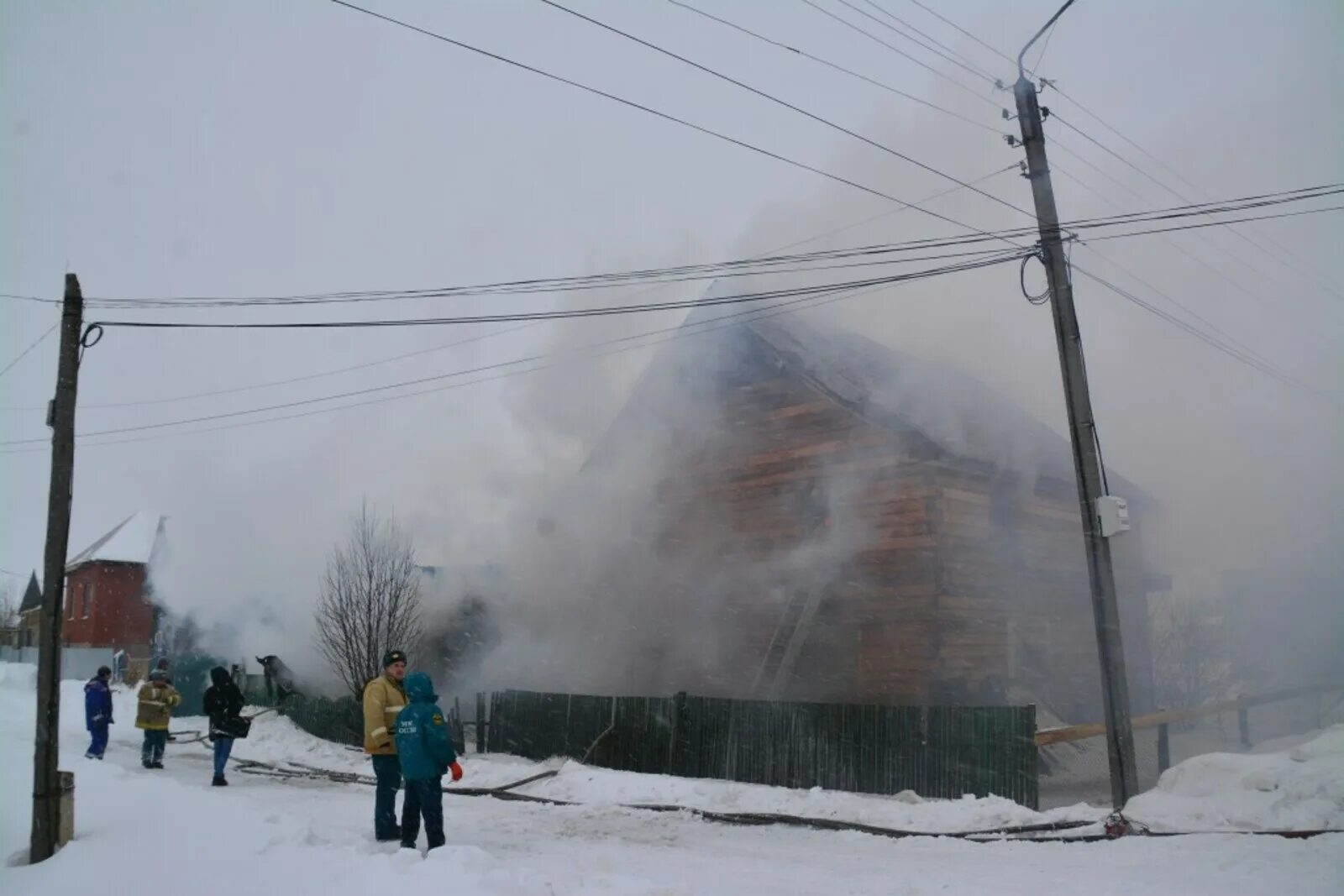 Погода точное янауле. Пожар в янауле. взрыв в янауле 19.01.2014. пожар в янауле вчера. пожар в янауле сегодня.