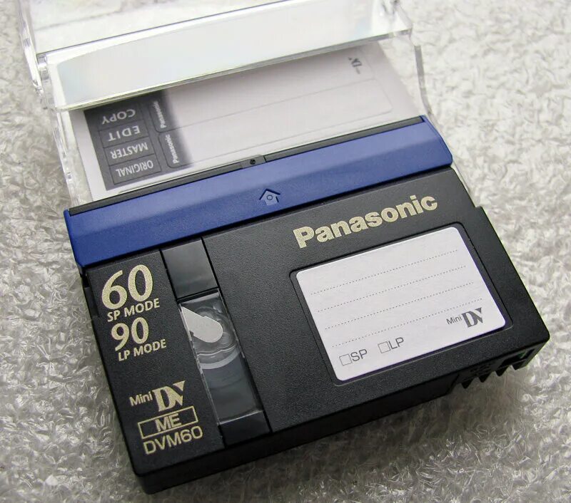 кассеты video 8 mini dv vhs-c. дв камера вхс. кассета мини dv. кассета mini. кассета для диктофона м60.