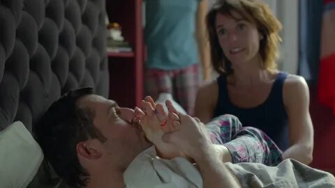 Kisses feet video