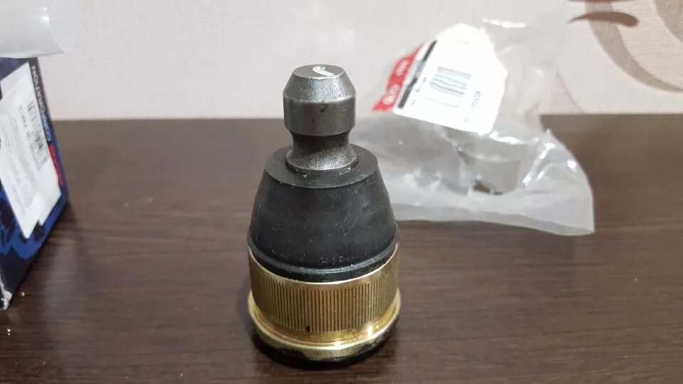 Шаровая мазда 3 bl. Шаровая опора на мазду мпв. Шаровая опора мазда мпв 2000. Шаровая опора мазда мпв 2000. Шаровая мазда мпв.