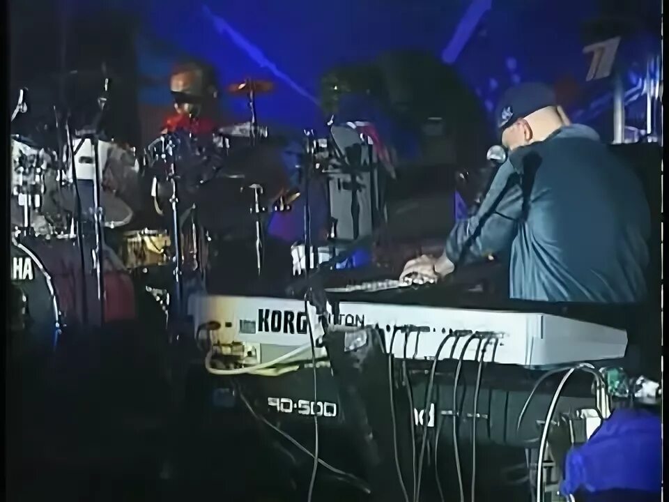 Гребенщиков 2003. Концерт песня 2003. Макаревич 2000. Песня года 2003. Киркоров 2003.