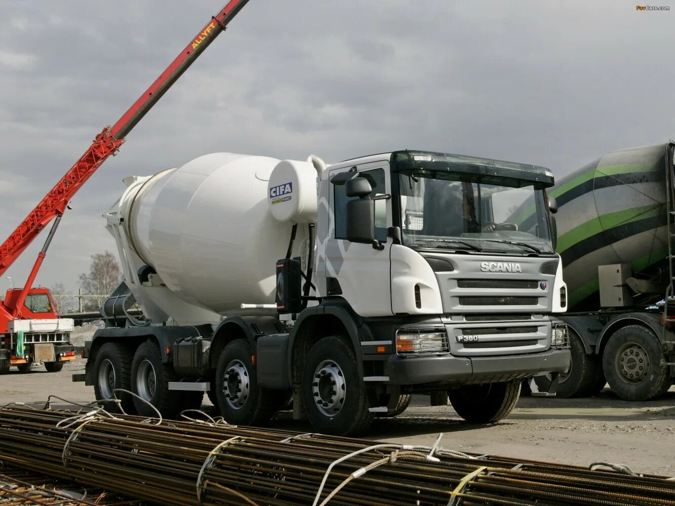 Бетонно перевозка. Миксер автобетоносмеситель 10 кубов Скания. Миксеры Scania p380. Бетон выгрузка м400 миксер насос. Scania p380 бетономешалка.