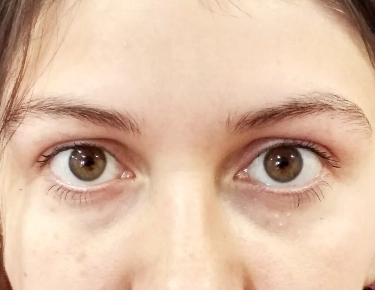 Paris Hilton Eye Color