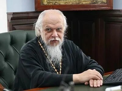 Владыка священник