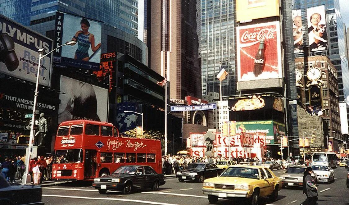 Нью-Йорк в 90-е. Нью Йорк 1990 год. Таймс-сквер Нью-Йорк 1996. Нью-Йорк Таймс сквер 1990. Америка в 1990