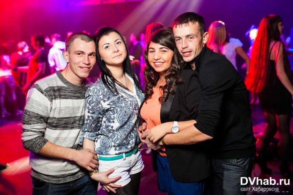 ночной клуб хабаровск. ночной клуб хабаровск. бар луна хабаровск. клуб тема хабаровск. клубы хабаровска фото.