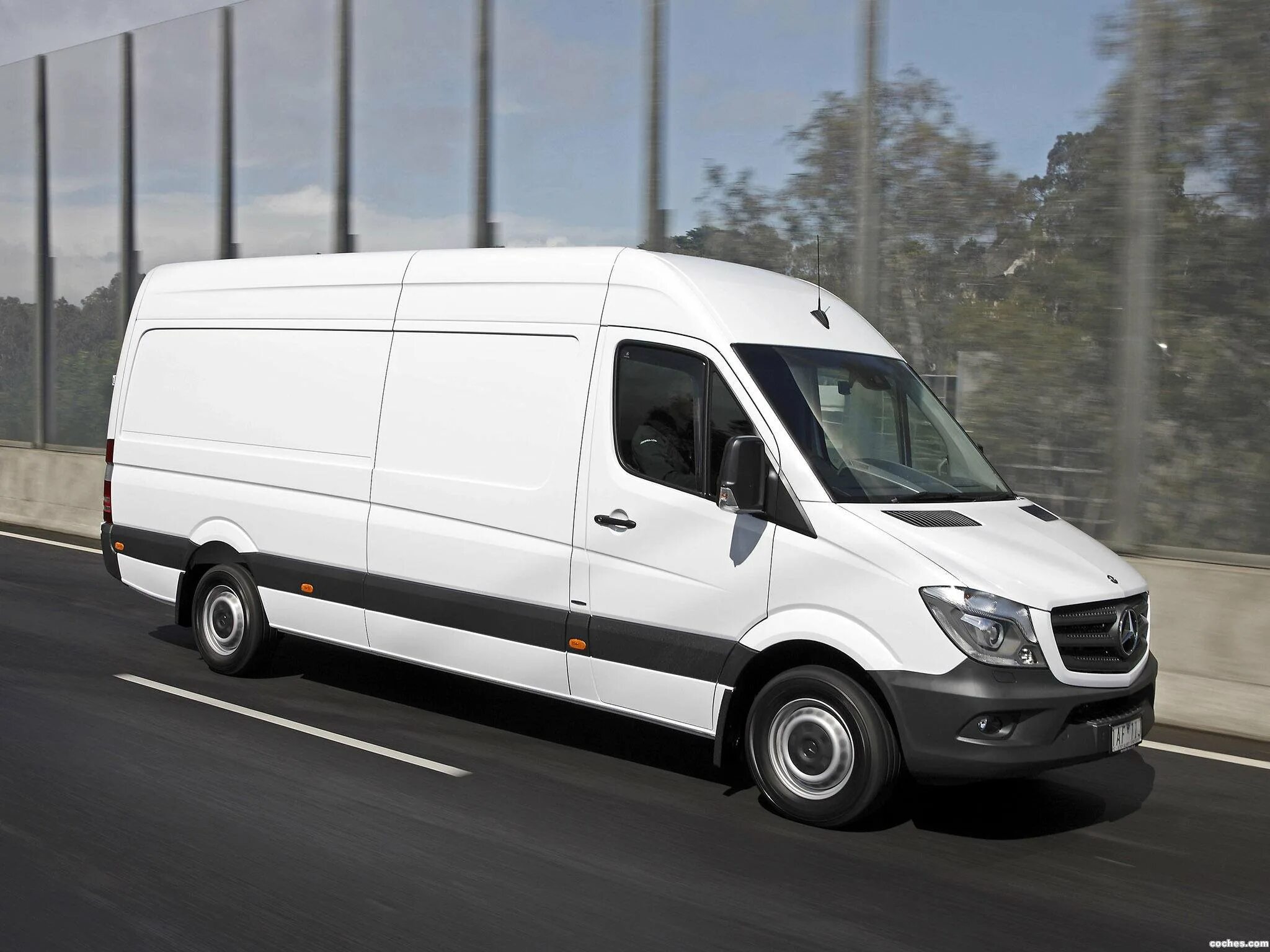 Мерседес Бенц Спринтер. Mercedes-Benz Sprinter w904. Мерседес Бенц Спринтер грузовой. Мерседес Спринтер фургон.