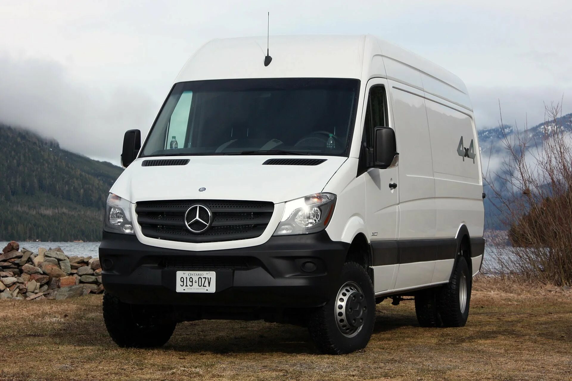 Мерседес дизельный спринтер. Mercedes-Benz Sprinter. Мерседес Бенц Спринтер. Мерседес Бенц Спринтер 3. Mercedes-Benz Sprinter 4x4.