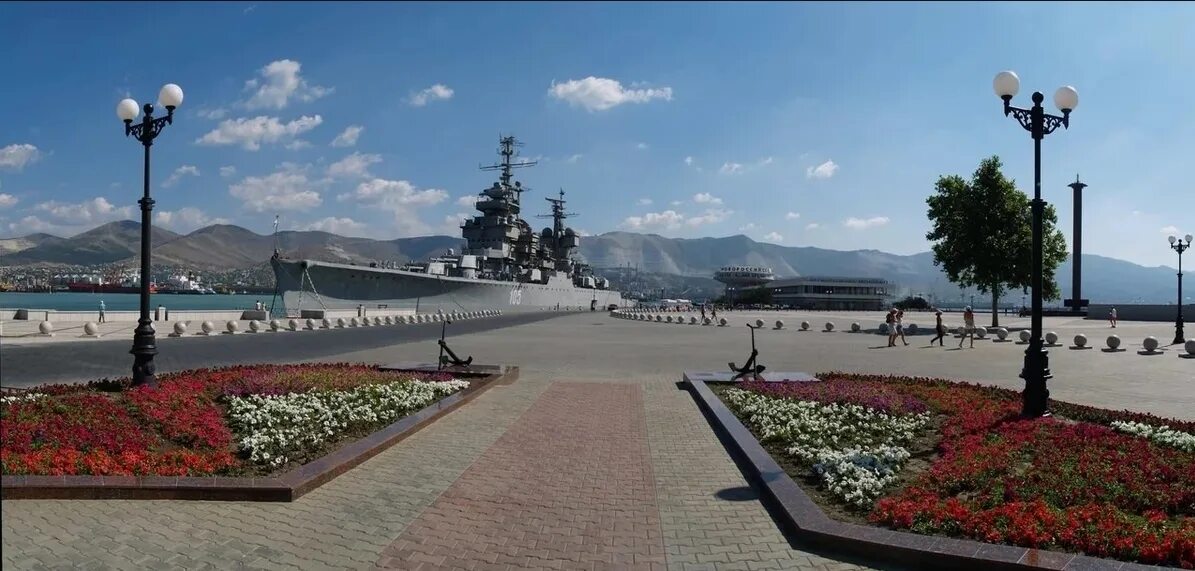 Новороссийск город курорт. Новороссийск novorossiysk набережная. Город новороссийск набережная. Новороссийск набережная. Набережная нептун новороссийск.