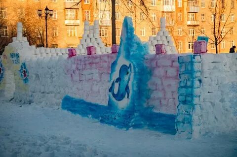 Снежная крепость