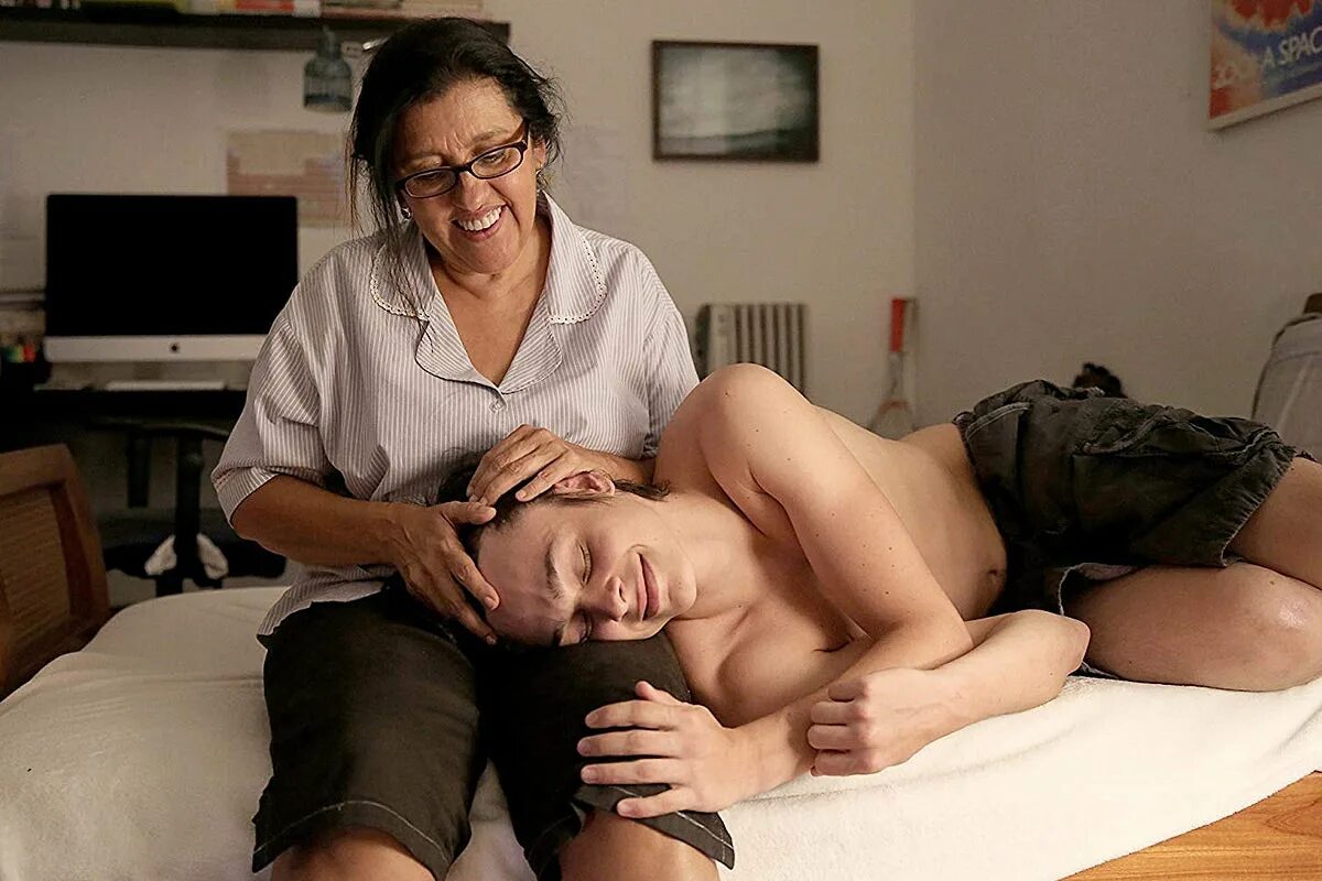 Фильм «the wild affair»,. Фильм сын и мать 2002. Мать 2019 madre. Хавьер мендо. Full mother movies.