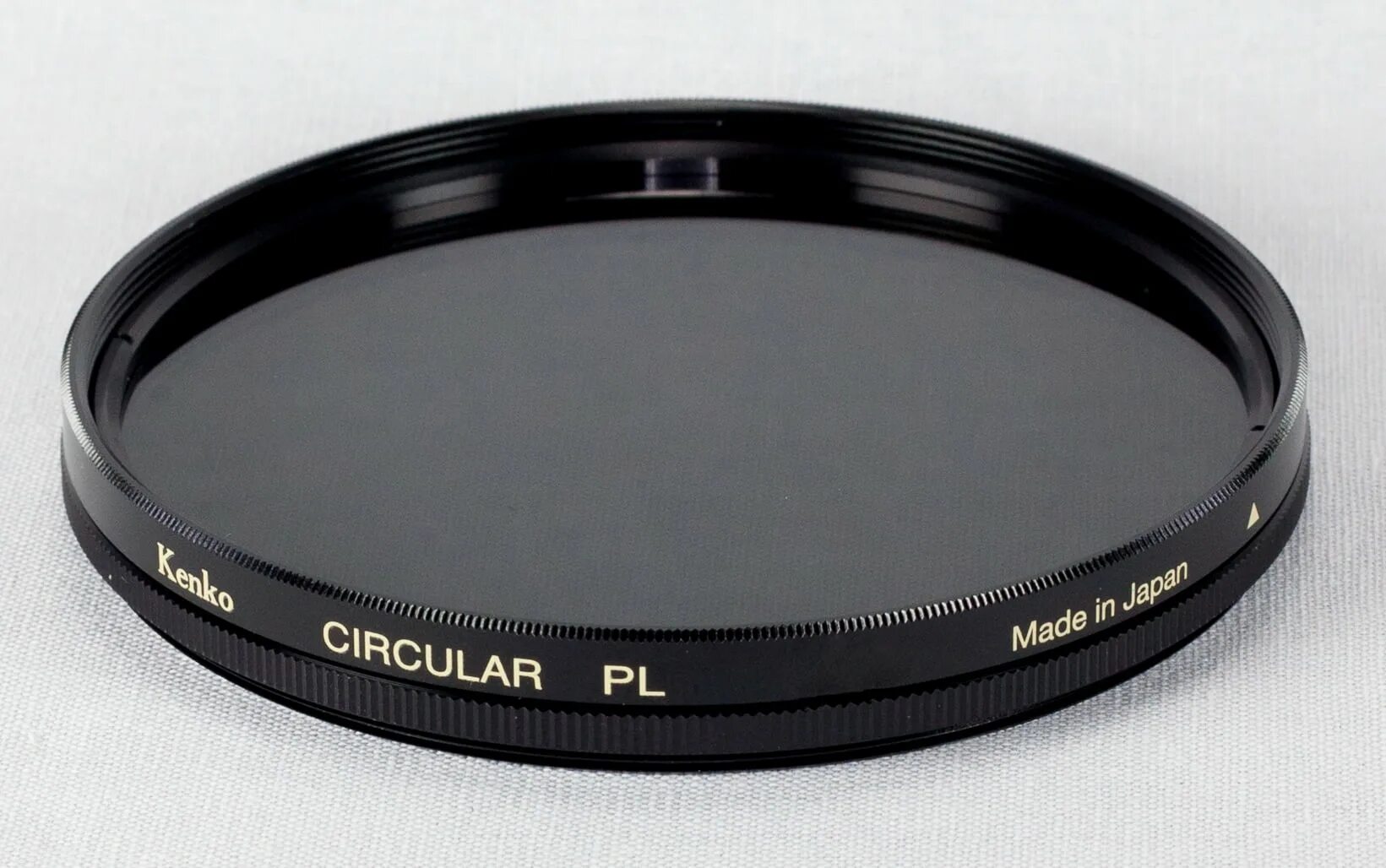 Tiffen 82mm circular Polarizing Filter. Kenko 58mm UV Japan. Kenko l37 professional 77mm. Fujiyama 37mm Polarizing Filter.