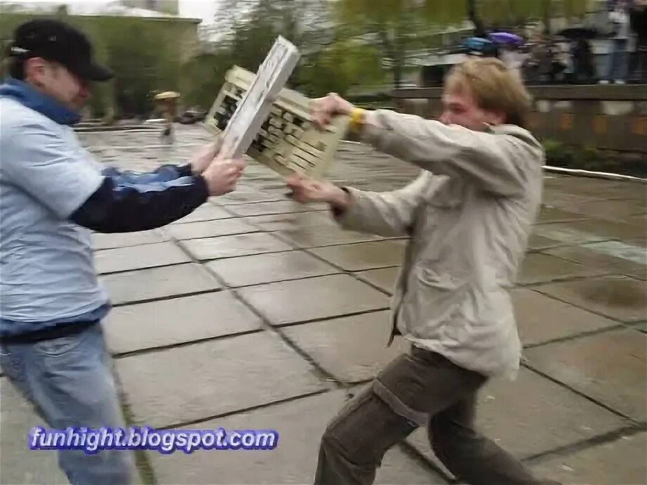 Клава кока с розовыми волосами. Лайк батл. Шоу талантов 2022. Клавиатура ozone strike pro. Концерт клавы коки 2021.