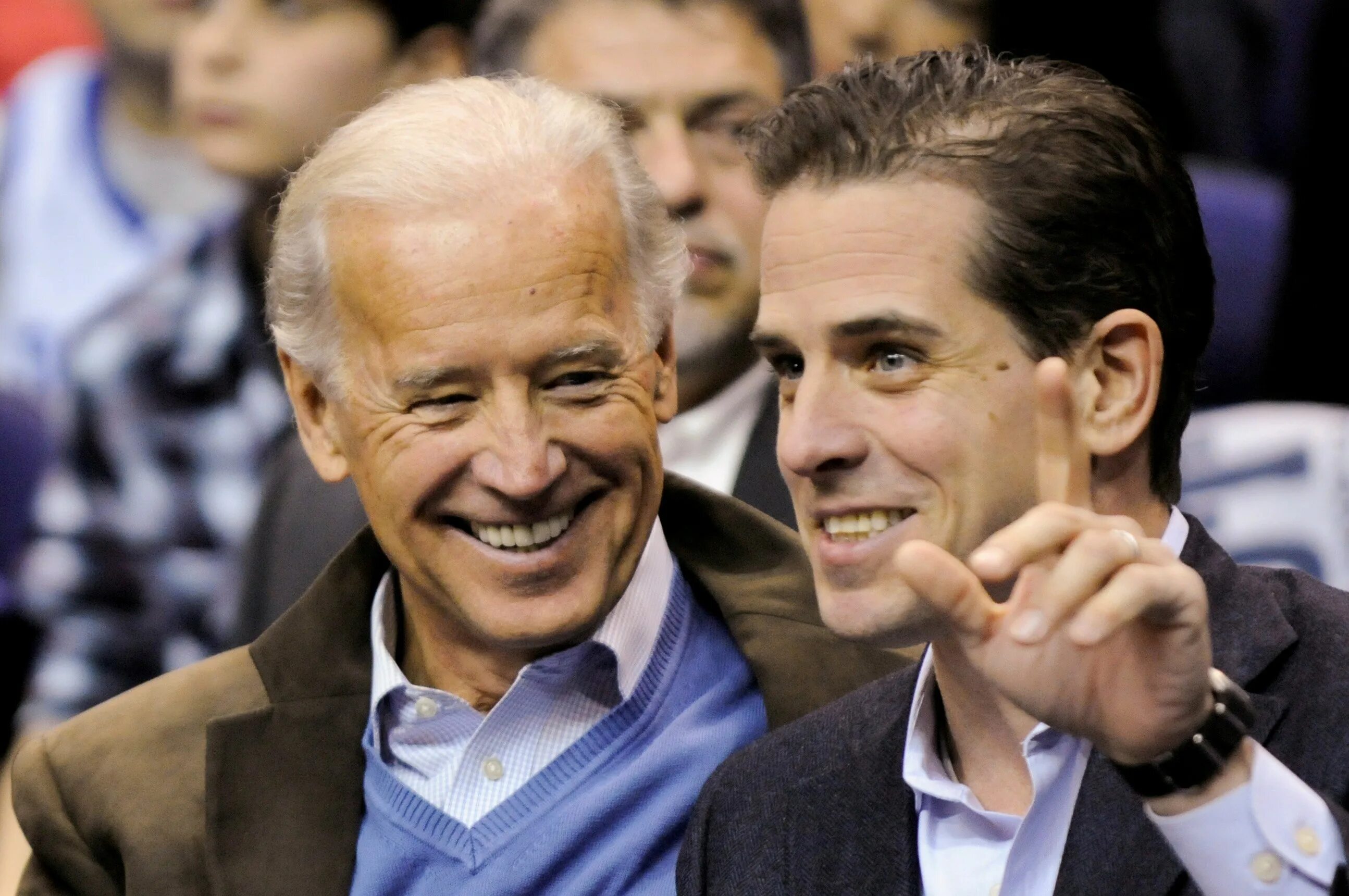 Сын Джо Байдена. Джо и Хантер Байден. Hunter Biden сын Байдена. Хантер байден ноутбук