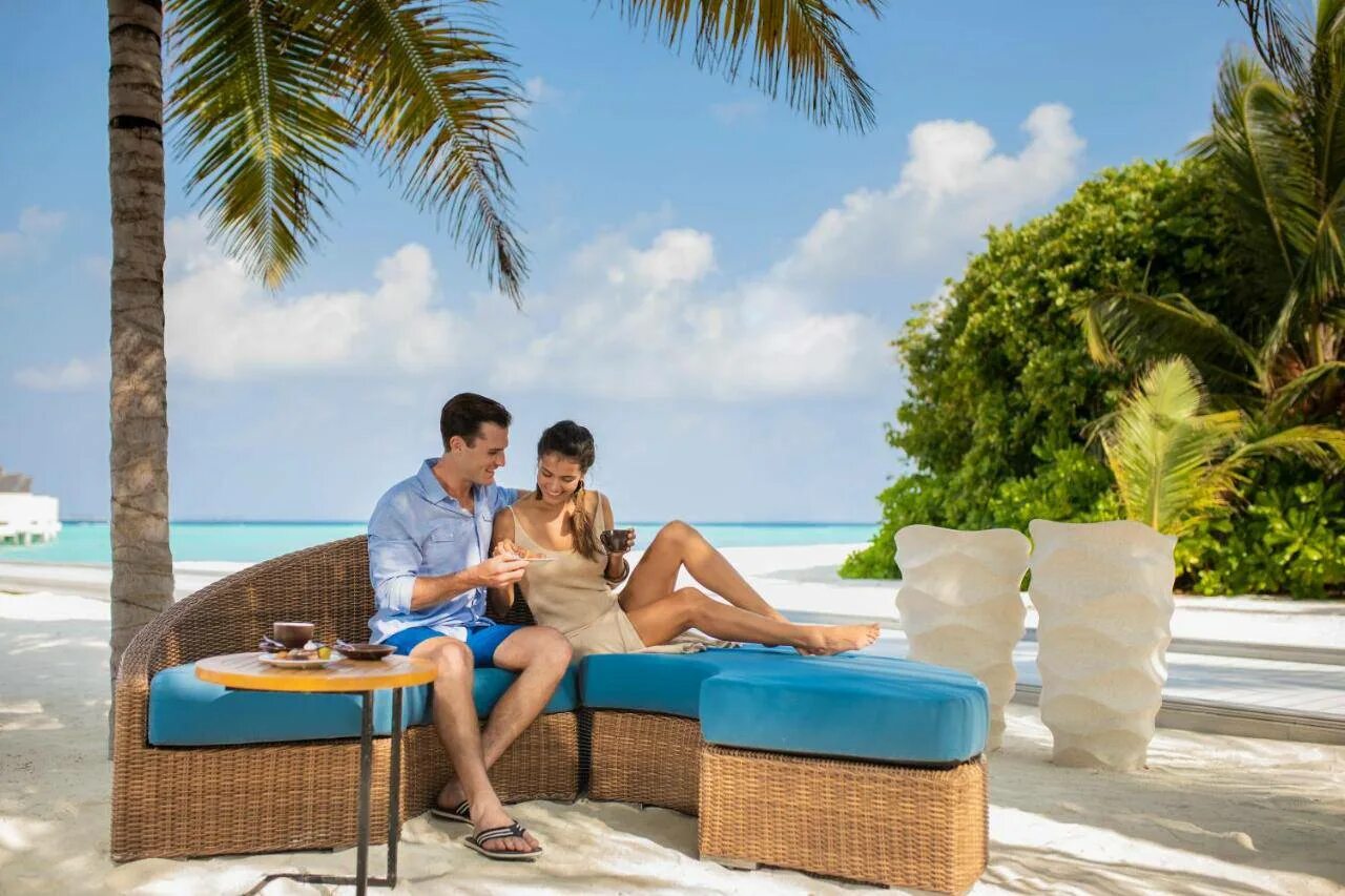 Самые дешевые туры 2024. Остров Мовенпик Мальдивы. Movenpick Maldives Resort. Movenpick Мальдивы. Movenpick Resort kuredivaru Maldives 5*.