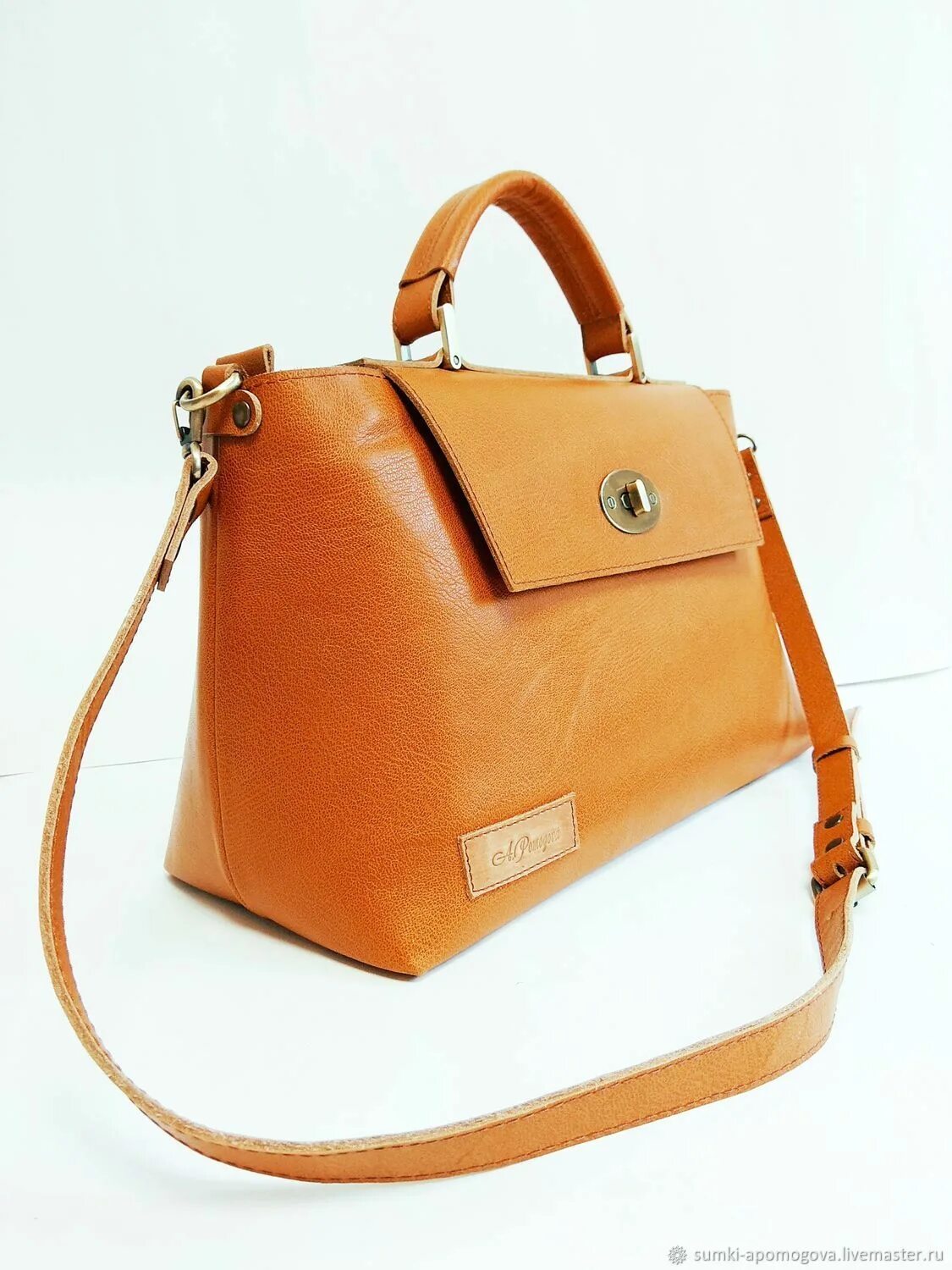 Сумка рыжая кожа. Сумки рыжие кожаные женские. Рыжая кожаная сумка. Женская сумка рыжий. Сумка из рыжей кожи.