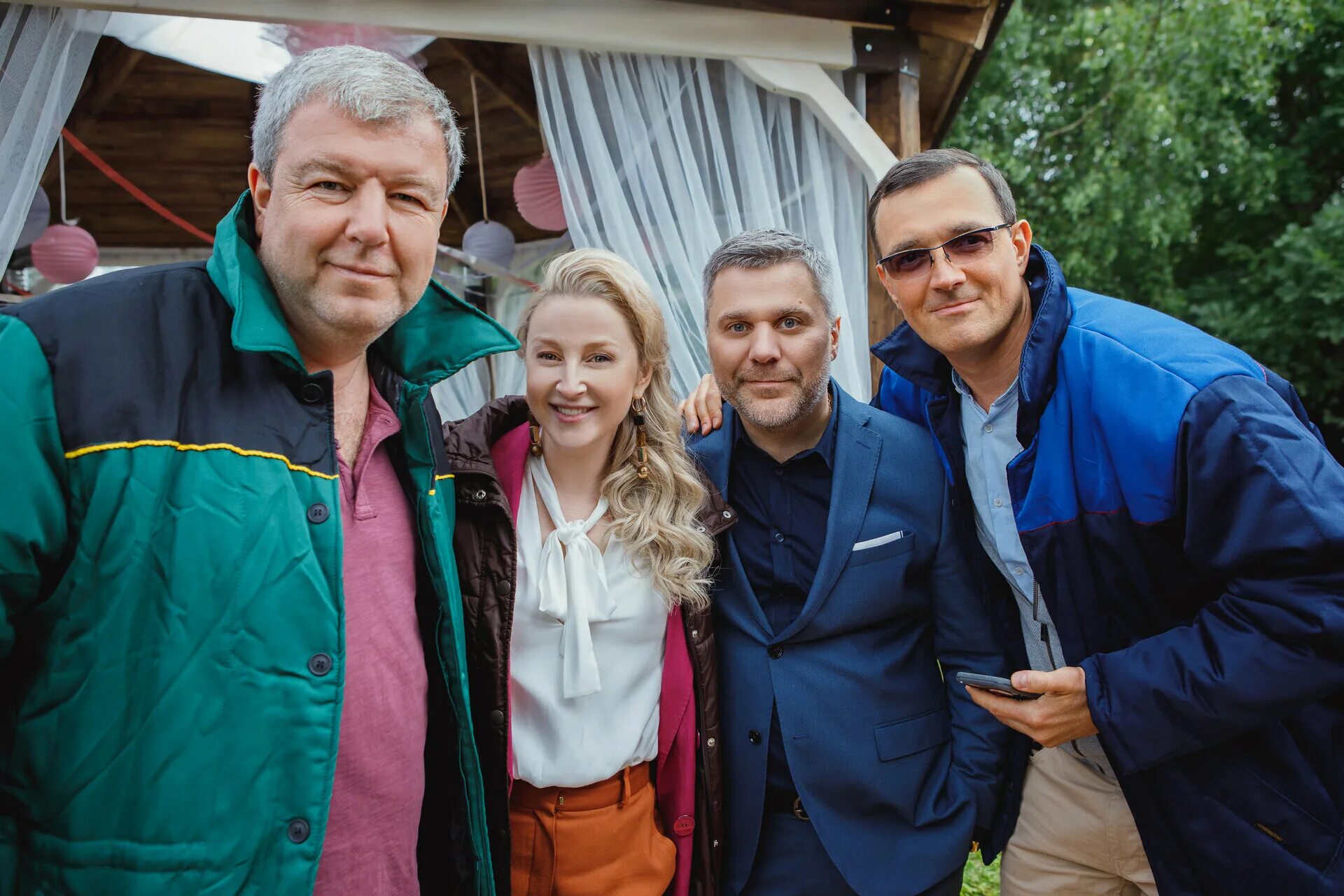 Сериал семья актеры и роли фото Фото: Война семей / Кадр со съемок сериала "Война семей" (2019) #3463458