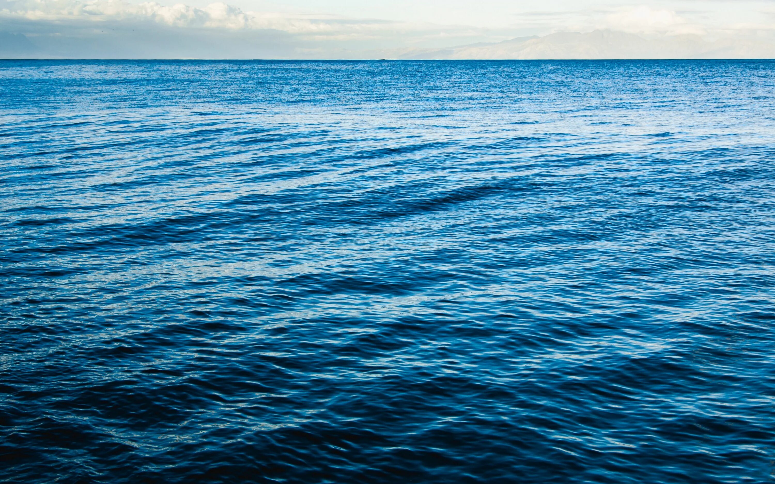 Открытое море картинки. Фон море. морская гладь. синий океан. море вода.