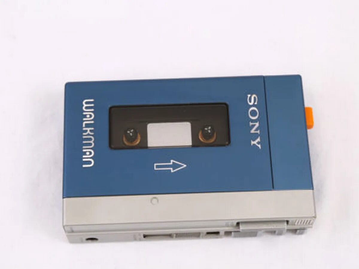 Аудиоплеер Sony Walkman 1979. Sony Walkman кассетный. Кассетный плеер Walkman. Кассетный плеер сони Walkman.