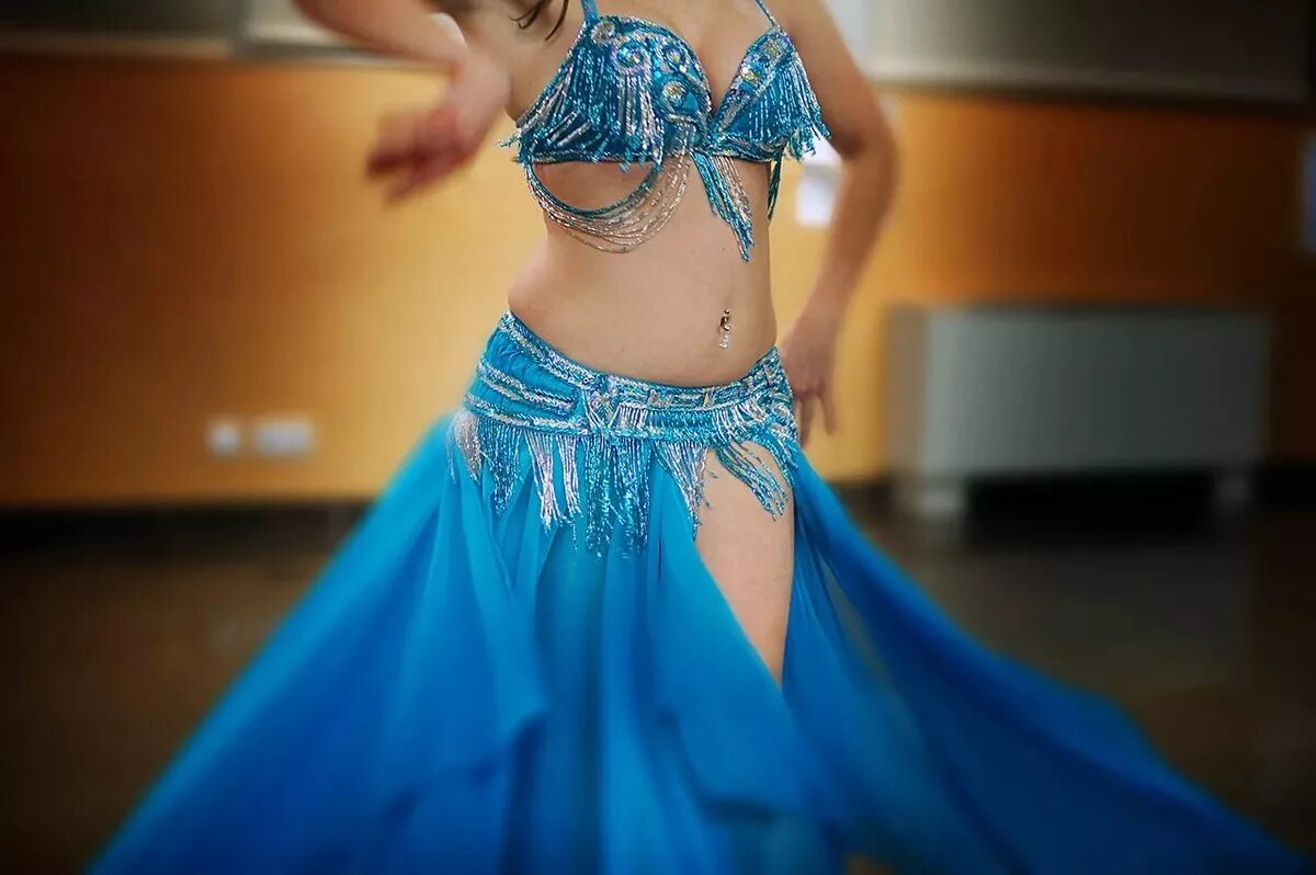 шахразад беллиданс. танец живота маленькой девочки. белли дэнс танец живота. танец живота живот. Belly dancer обои.