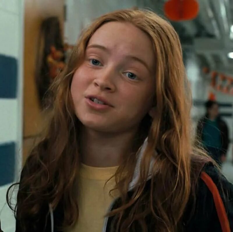 Сэди синк. Сэди синк очень странные дела. Максин мэйфилд очень странные дела. Макс мэйфилд очень странные. Сэди синк 2020.