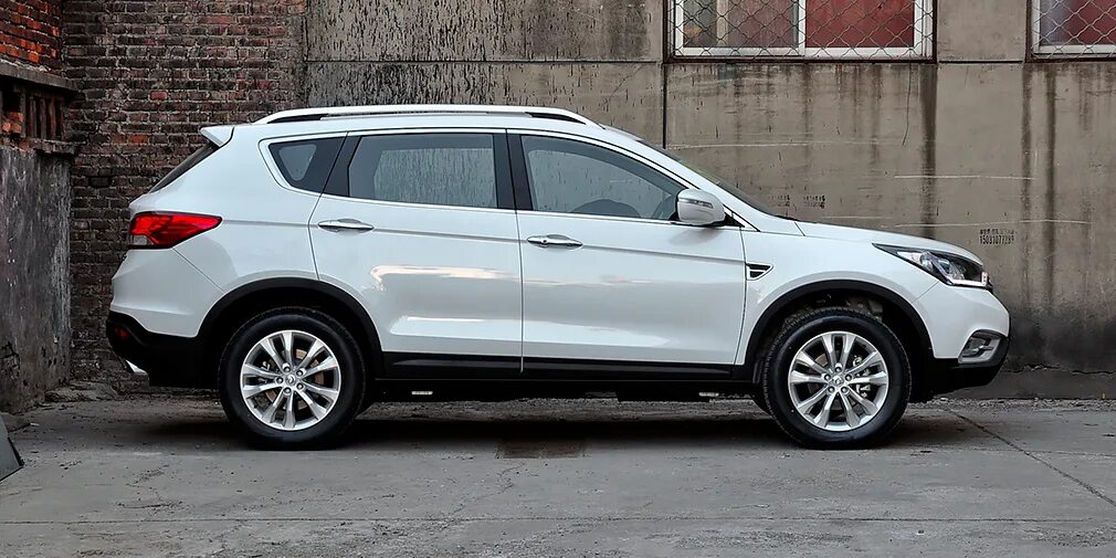 Dongfeng dfm ax7. Dmf ax7. Dongfeng кроссовер dfm ax7. Ах7 клуб. Dfm ax7.