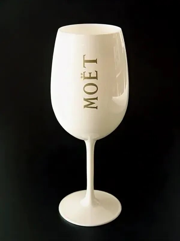 Бокалы под шампанское синие. Бокал moet chandon. Бокалы для шампанского moet chandon. Бокал moet chandon золотой. Пивной стакан мыло ручной работы.