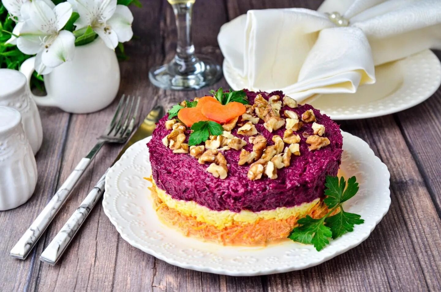 Салат любовница рецепт с грецким орехом