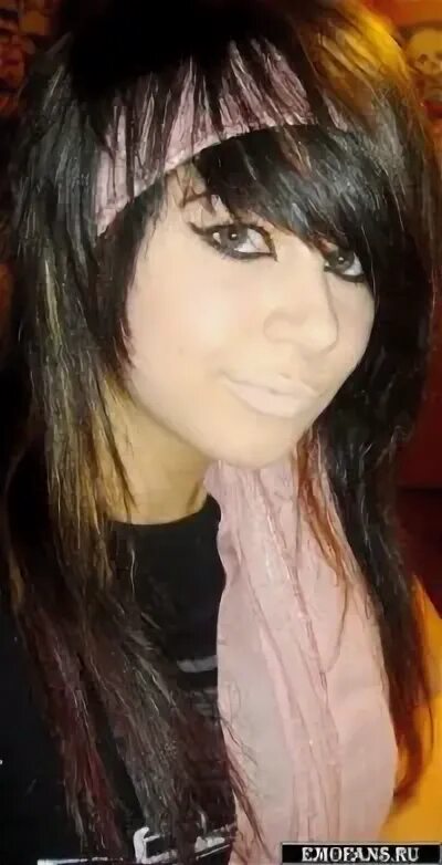 Учительница эмо. Аня носова. Сериал школа 2010 анна носова. Школа гай германика аня носова. Валентина лукащук анна носова.