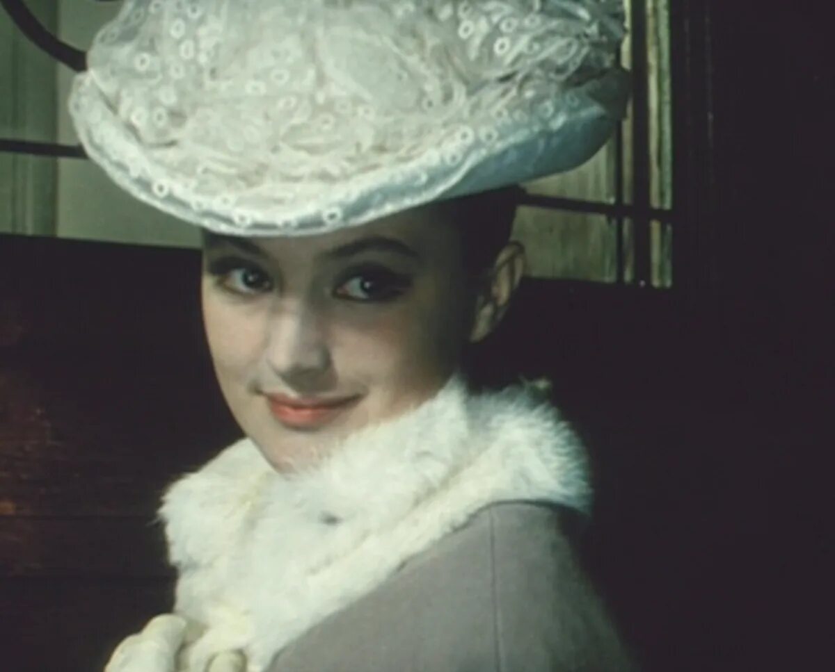 Гранатовый браслет фильм 1964. Гранатовый браслет фильм 1964. Анна николаевна фриессе гранатовый браслет. Ариадна шенгелая. Анна фриессе.