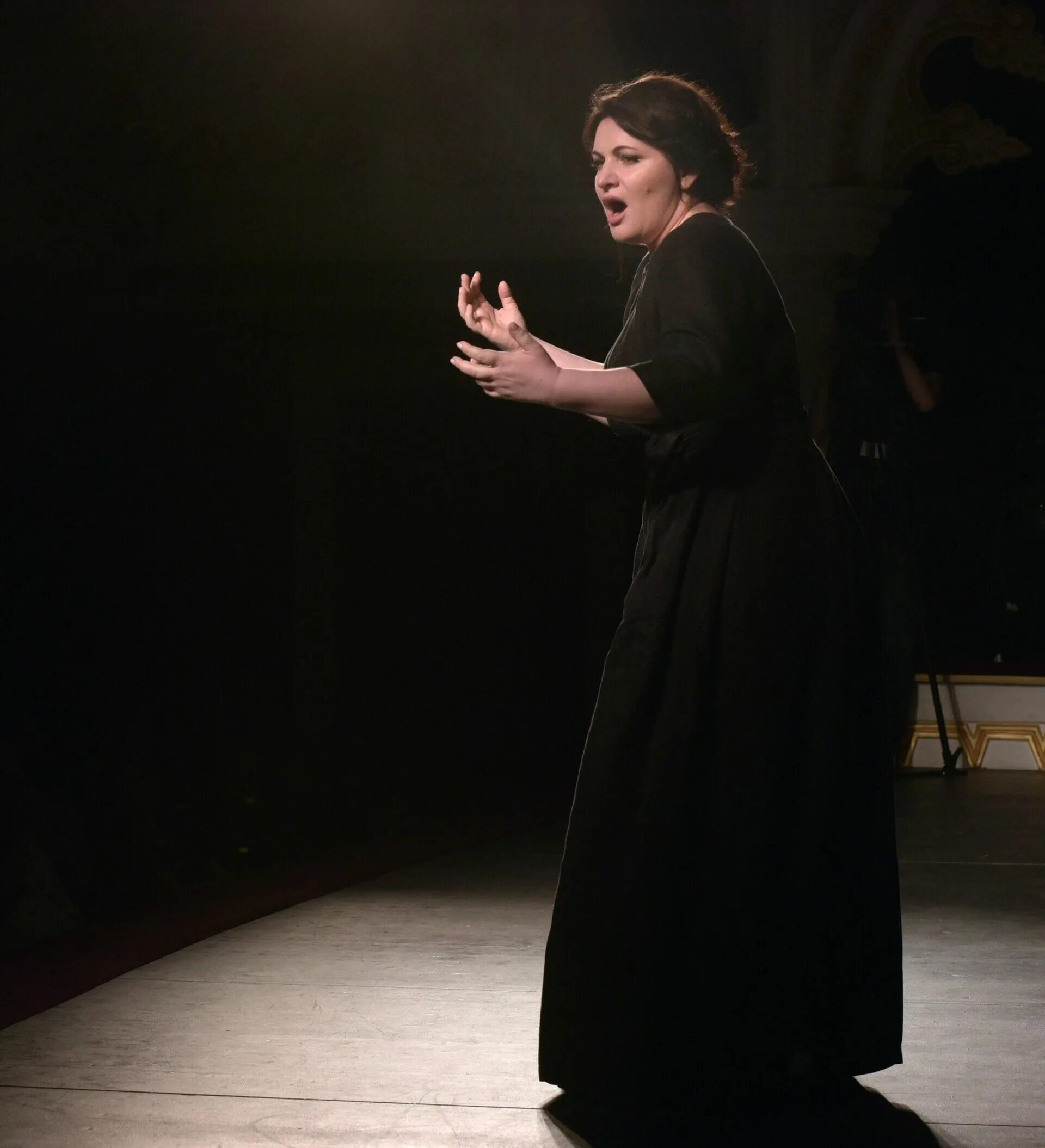 Медея театр станиславского. Титель медея. Медея станиславского и немировича. Илона театро ди капуа. Медея опера.