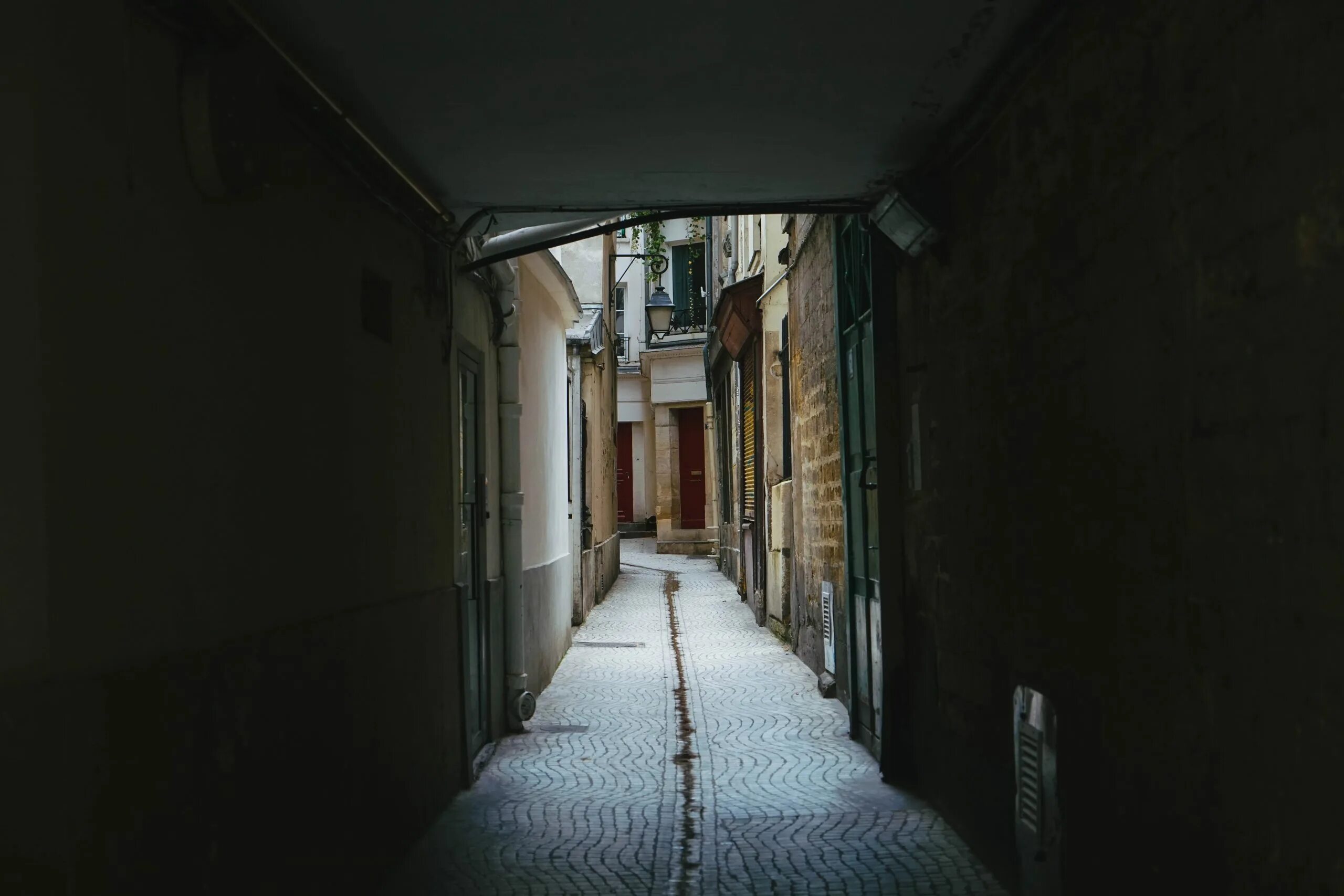 Пустой переулок. Узкий переулок. Восточный коридор 1966. Empty Alley.