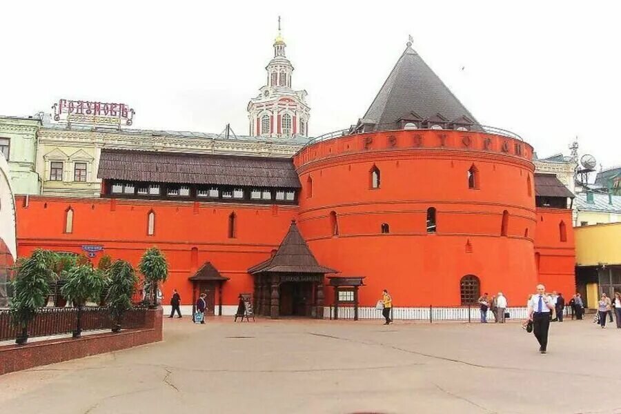 Китайгородская стена в Москве. Петрок малый Китайгородская Крепостная стена. Стены и башни Китай города Петрок малой. Петрок малый Китай город.